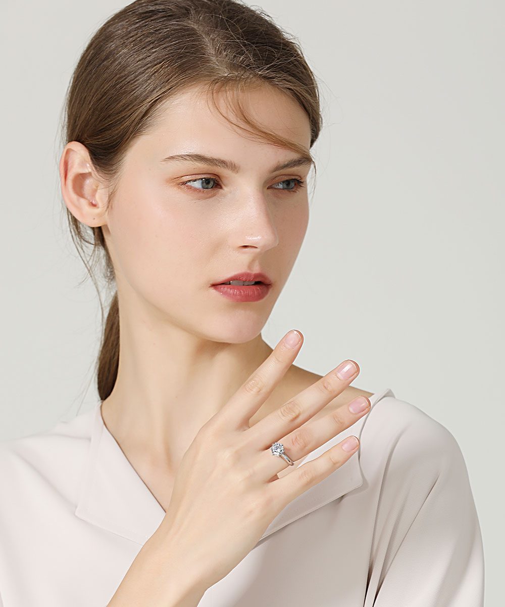 Bague Solitaire en Argent Sterling 925 - Éclat et Élégance pour les Fiançailles.