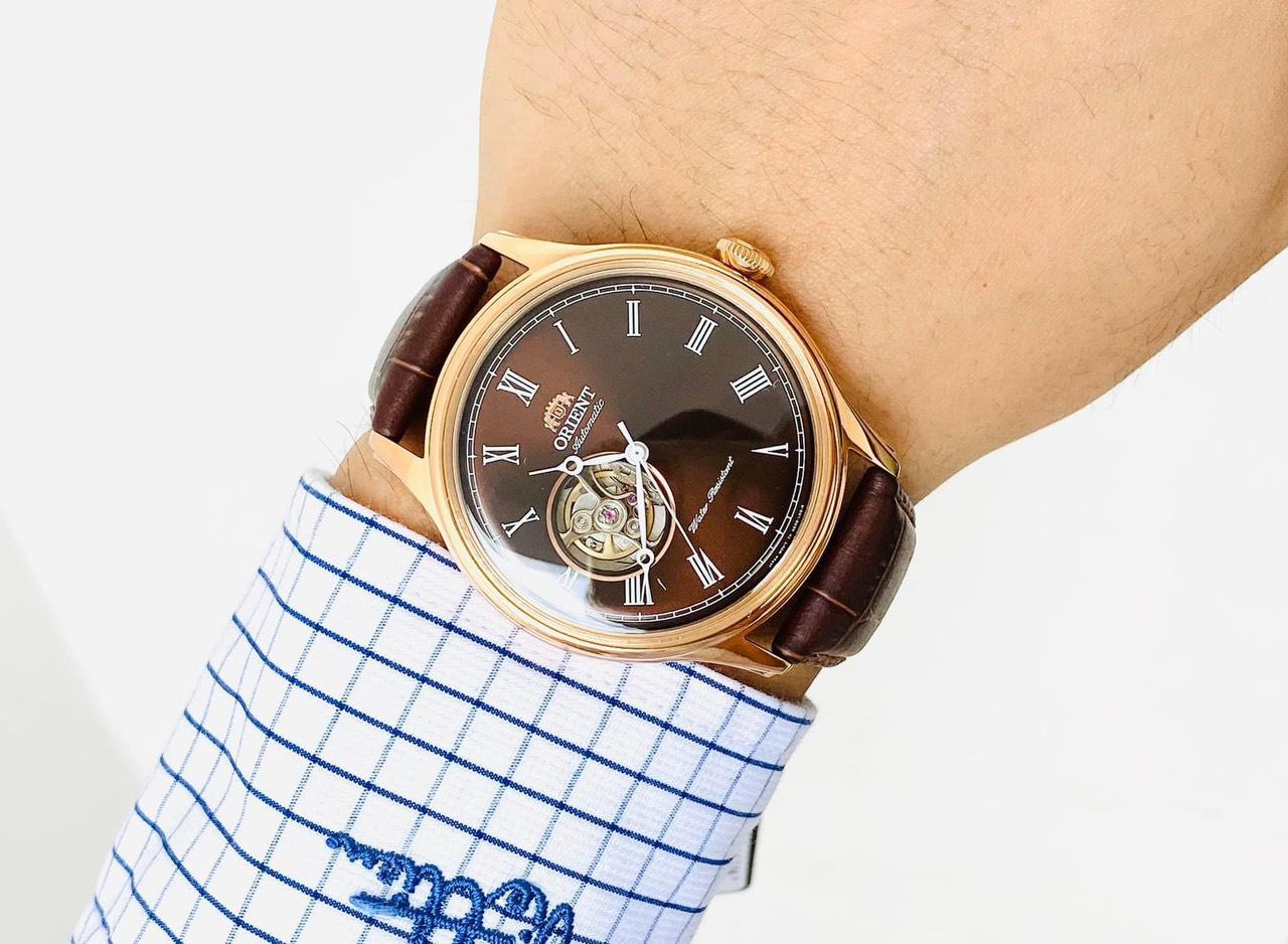 Montre Orient Classic Automatique Analogique pour Homme Cadran Marron