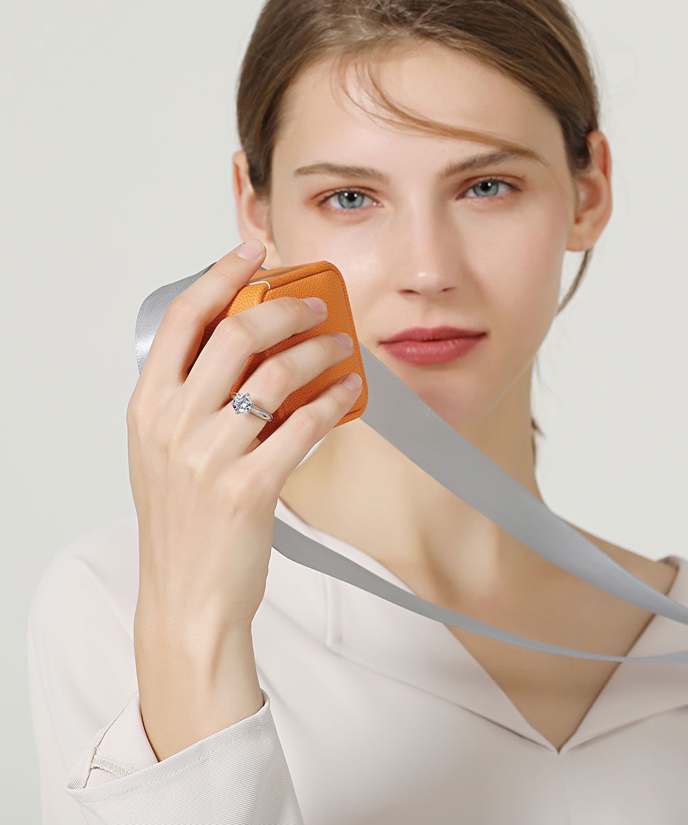 Bague Solitaire en Argent Sterling 925 - Éclat et Élégance pour les Fiançailles.