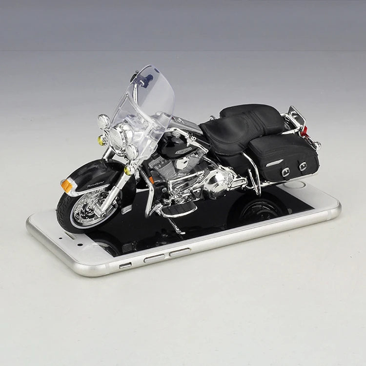 Figurine de Moto Meritor 1:12 Harley Road King - Modèle en Alliage Métallique