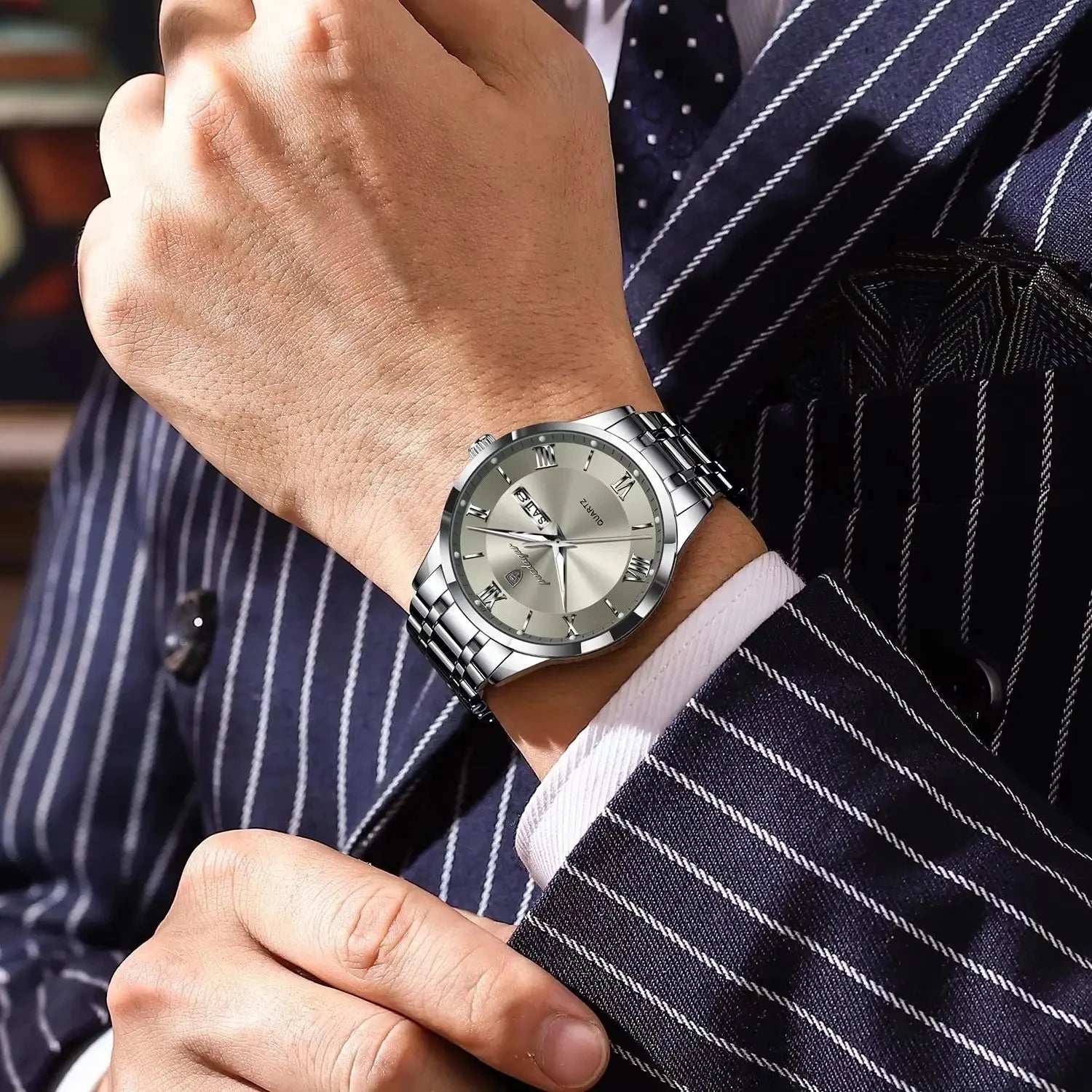 Montre mécanique suisse pour homme