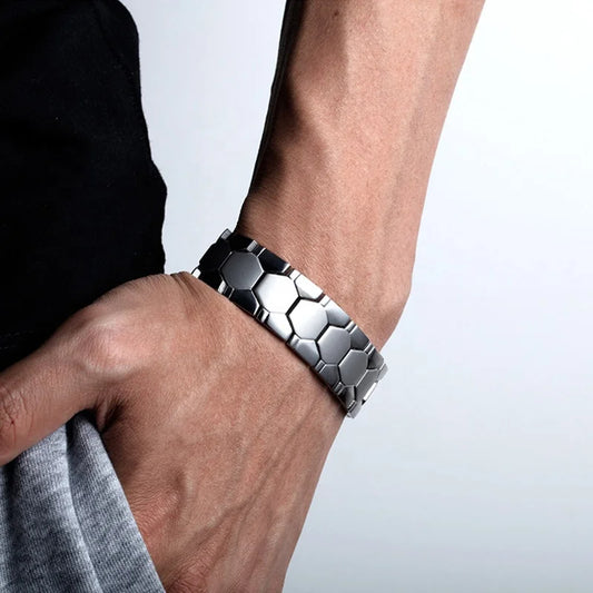 Bracelet magnétique élégant en acier titane