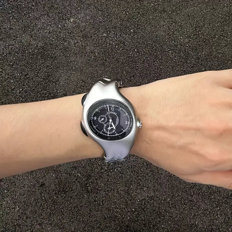 Montre torsadée originale pour homme