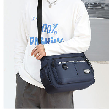 Sac d'épaule Homme à la Mode : en Nylon pour Étudiant, Loisirs et Affaires.
