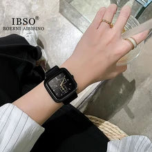 Montre à quartz en silicone étanche pour femme