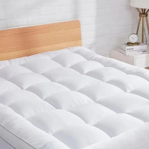 Housse de matelas Tatami matelassée douce avec 4 bandes élastiques